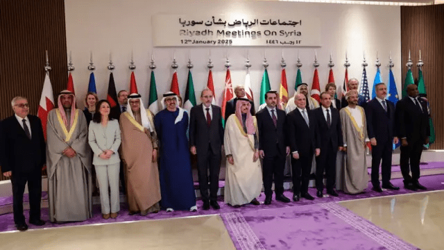وزراء خارجية أوروبا يناقشون تخفيف العقوبات على سوريا نهاية يناير